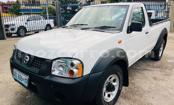 Nunua Ilio tumika Nissan Hardbody Nyeupe Gari ndani ya Maputo nchini Maputo Nunua Ilio tumika Nissan Hardbody Nyeupe Gari ndani ya Maputo nchini Maputo
