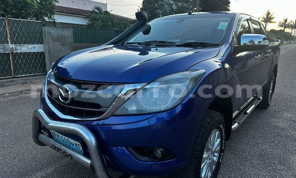 Comprar Usado Mazda BT-50 Azul Carro em Maputo em Maputo Comprar Usado Mazda BT-50 Azul Carro em Maputo em Maputo