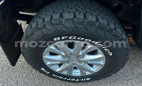 Nunua Ilio tumika Mazda BT-50 Bluu Gari ndani ya Maputo nchini Maputo Nunua Ilio tumika Mazda BT-50 Bluu Gari ndani ya Maputo nchini Maputo