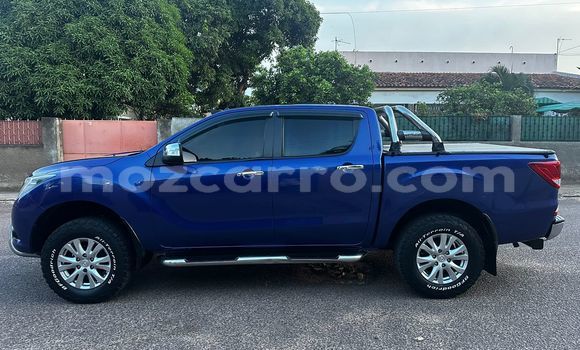 Nunua Ilio tumika Mazda BT-50 Bluu Gari ndani ya Maputo nchini Maputo Nunua Ilio tumika Mazda BT-50 Bluu Gari ndani ya Maputo nchini Maputo