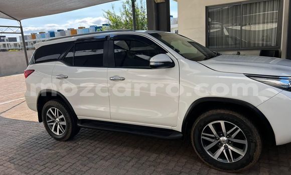 Buy Used Toyota Fortuner White Car in Maputo in Maputo Buy Used Toyota Fortuner White Car in Maputo in Maputo