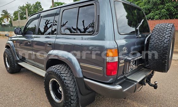 Tenga Tsaru Toyota Land Cruiser Zvimwe Mota in Maputo in Maputo Tenga Tsaru Toyota Land Cruiser Zvimwe Mota in Maputo in Maputo