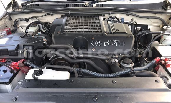 Buy Used Toyota Prado White Car in Maputo in Maputo Buy Used Toyota Prado White Car in Maputo in Maputo