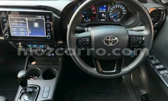 Comprar Usado Toyota Hilux Castanho Carro em Maputo em Maputo Comprar Usado Toyota Hilux Castanho Carro em Maputo em Maputo