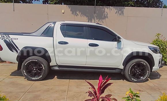 Buy Used Toyota Hilux White Car in Maputo in Maputo Buy Used Toyota Hilux White Car in Maputo in Maputo