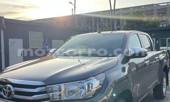 Nunua Ilio tumika Toyota Hilux Fedha Gari ndani ya Maputo nchini Maputo Nunua Ilio tumika Toyota Hilux Fedha Gari ndani ya Maputo nchini Maputo