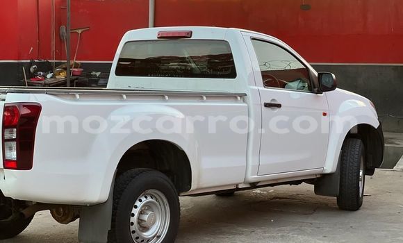 Comprar Usado Isuzu D-MAX Branco Carro em Maputo em Maputo Comprar Usado Isuzu D-MAX Branco Carro em Maputo em Maputo