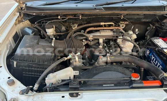 Comprar Usado Isuzu D-MAX Branco Carro em Maputo em Maputo Comprar Usado Isuzu D-MAX Branco Carro em Maputo em Maputo