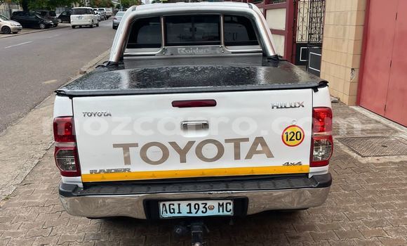 Buy Used Toyota Hilux White Car in Maputo in Maputo Buy Used Toyota Hilux White Car in Maputo in Maputo