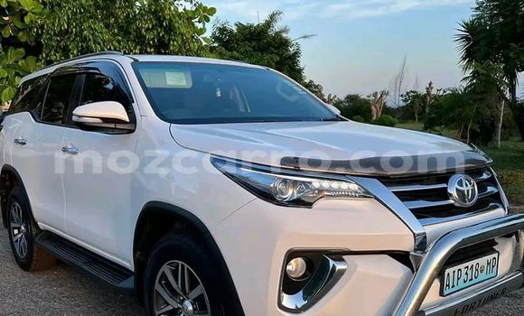 Comprar Usado Toyota Fortuner Branco Carro em Maputo em Maputo Comprar Usado Toyota Fortuner Branco Carro em Maputo em Maputo