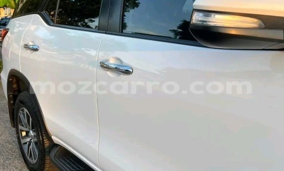 Comprar Usado Toyota Fortuner Branco Carro em Maputo em Maputo Comprar Usado Toyota Fortuner Branco Carro em Maputo em Maputo