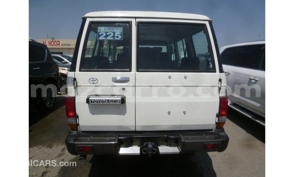 Buy Import Toyota Land Cruiser White Car in Import - Dubai in Cabo Delgado Buy Import Toyota Land Cruiser White Car in Import - Dubai in Cabo Delgado