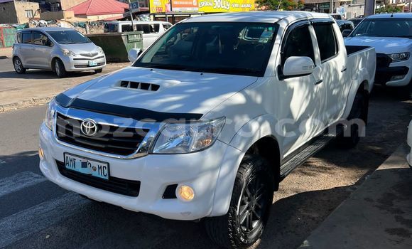 Tenga Tsaru Toyota Hilux Zvimwe Mota in Maputo in Maputo Tenga Tsaru Toyota Hilux Zvimwe Mota in Maputo in Maputo
