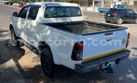 Tenga Tsaru Toyota Hilux Zvimwe Mota in Maputo in Maputo Tenga Tsaru Toyota Hilux Zvimwe Mota in Maputo in Maputo