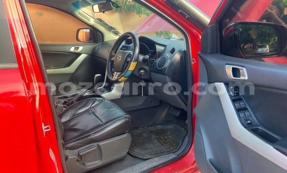 Nunua Ilio tumika Mazda BT-50 Nyekundu Gari ndani ya Maputo nchini Maputo Nunua Ilio tumika Mazda BT-50 Nyekundu Gari ndani ya Maputo nchini Maputo