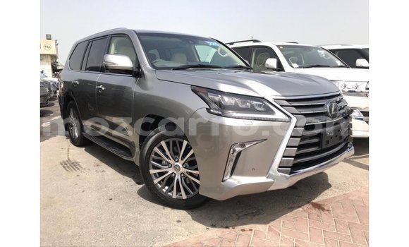 Tenga Imported Lexus LX Zvimwe Mota in Import - Dubai in Cabo Delgado Tenga Imported Lexus LX Zvimwe Mota in Import - Dubai in Cabo Delgado