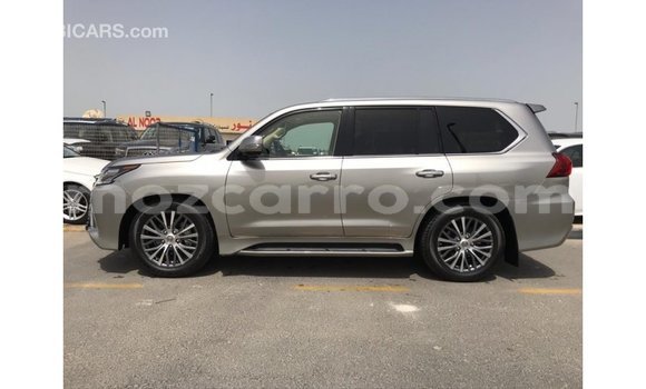 Tenga Imported Lexus LX Zvimwe Mota in Import - Dubai in Cabo Delgado Tenga Imported Lexus LX Zvimwe Mota in Import - Dubai in Cabo Delgado