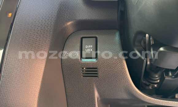 Comprar Usado Isuzu D-MAX Vermelho Carro em Maputo em Maputo Comprar Usado Isuzu D-MAX Vermelho Carro em Maputo em Maputo