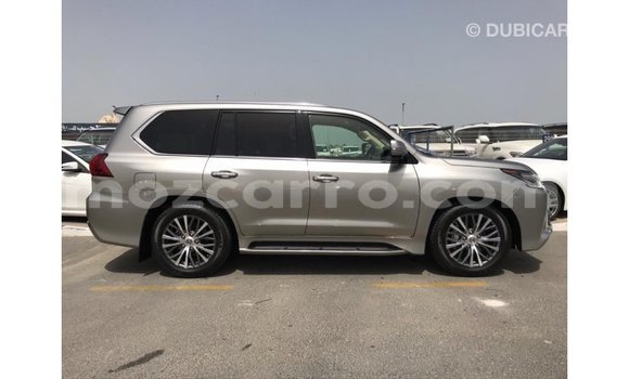 Tenga Imported Lexus LX Zvimwe Mota in Import - Dubai in Cabo Delgado Tenga Imported Lexus LX Zvimwe Mota in Import - Dubai in Cabo Delgado