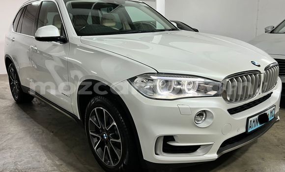 Buy Used BMW X5 White Car in Maputo in Maputo