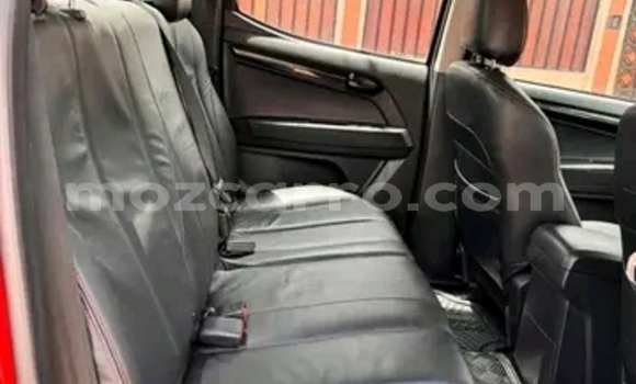 Comprar Usado Isuzu D-max X-Series Vermelho Carro em Maputo em Maputo Comprar Usado Isuzu D-max X-Series Vermelho Carro em Maputo em Maputo