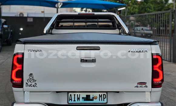 Buy Used Toyota Hilux White Car in Maputo in Maputo Buy Used Toyota Hilux White Car in Maputo in Maputo