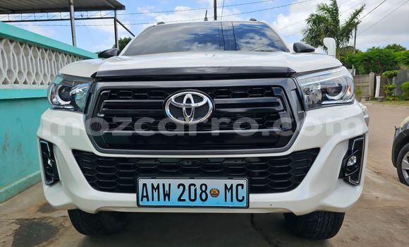 Tenga Tsaru Toyota Hiluxe Revo Chena Mota in Maputo in Maputo Tenga Tsaru Toyota Hiluxe Revo Chena Mota in Maputo in Maputo