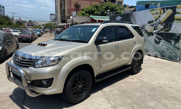 Nunua Ilio tumika Toyota Fortuner Nyingine Gari ndani ya Maputo nchini Maputo Nunua Ilio tumika Toyota Fortuner Nyingine Gari ndani ya Maputo nchini Maputo
