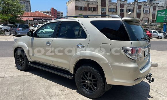 Nunua Ilio tumika Toyota Fortuner Nyingine Gari ndani ya Maputo nchini Maputo Nunua Ilio tumika Toyota Fortuner Nyingine Gari ndani ya Maputo nchini Maputo