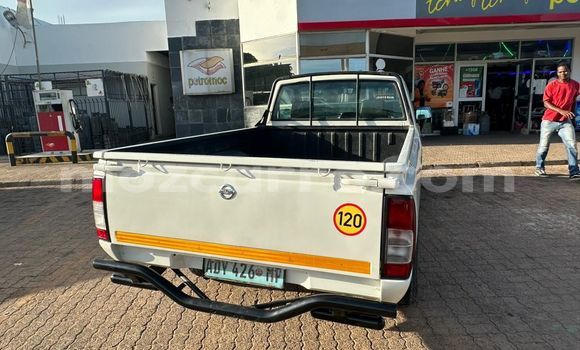 Buy Used Nissan Hardbody White Car in Maputo in Maputo Buy Used Nissan Hardbody White Car in Maputo in Maputo