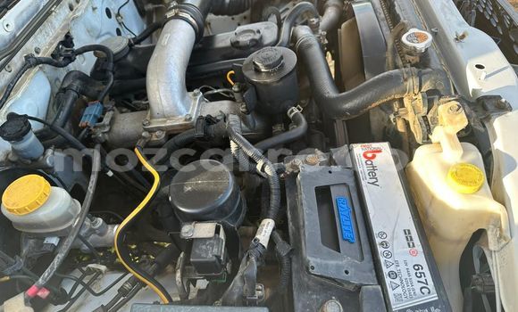 Buy Used Nissan Hardbody White Car in Maputo in Maputo Buy Used Nissan Hardbody White Car in Maputo in Maputo