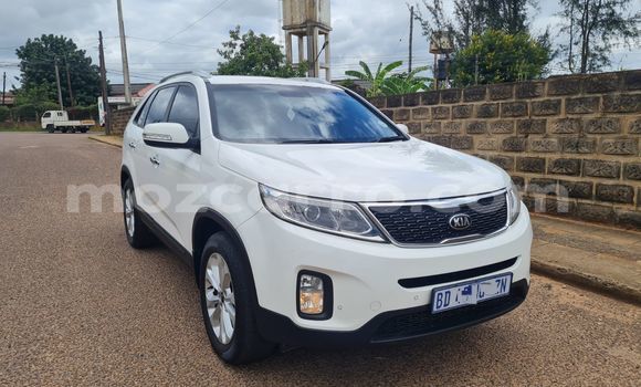 Comprar Usado Kia Sorento Branco Carro em Maputo em Maputo