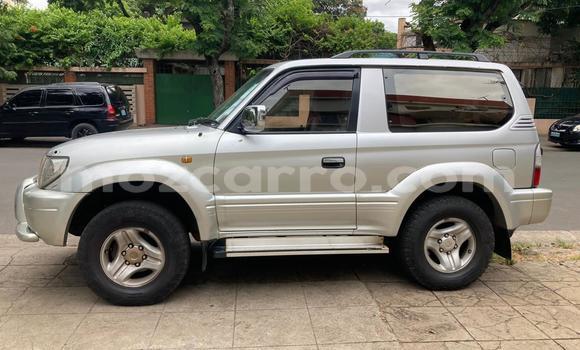 Nunua Ilio tumika Toyota Land Cruiser Prado Nyingine Gari ndani ya Maputo nchini Maputo Nunua Ilio tumika Toyota Land Cruiser Prado Nyingine Gari ndani ya Maputo nchini Maputo