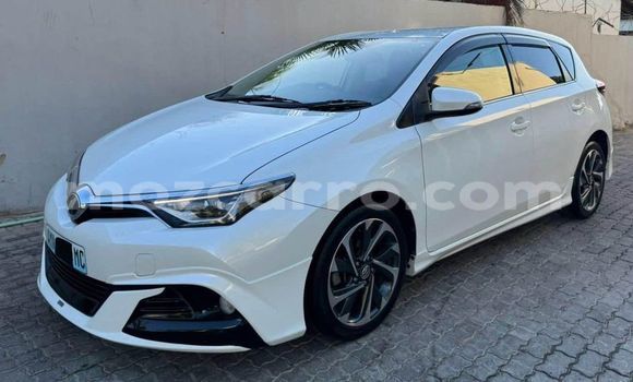 Comprar Usado Toyota Auris Branco Carro em Maputo em Maputo Comprar Usado Toyota Auris Branco Carro em Maputo em Maputo