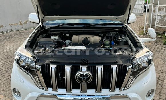 Buy Used Toyota Land Cruiser Prado White Car in Maputo in Maputo Buy Used Toyota Land Cruiser Prado White Car in Maputo in Maputo