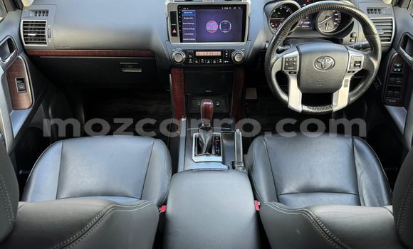 Buy Used Toyota Land Cruiser Prado White Car in Maputo in Maputo Buy Used Toyota Land Cruiser Prado White Car in Maputo in Maputo