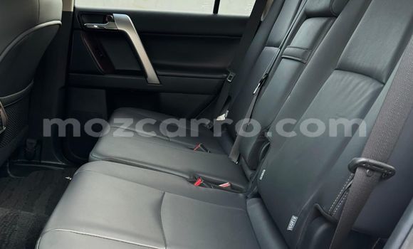 Buy Used Toyota Land Cruiser Prado White Car in Maputo in Maputo Buy Used Toyota Land Cruiser Prado White Car in Maputo in Maputo