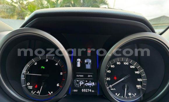 Buy Used Toyota Land Cruiser Prado White Car in Maputo in Maputo Buy Used Toyota Land Cruiser Prado White Car in Maputo in Maputo