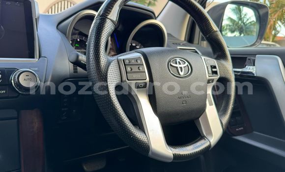 Buy Used Toyota Land Cruiser Prado White Car in Maputo in Maputo Buy Used Toyota Land Cruiser Prado White Car in Maputo in Maputo