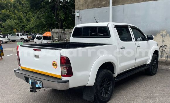 Comprar Usado Toyota Hilux Branco Carro em Maputo em Maputo Comprar Usado Toyota Hilux Branco Carro em Maputo em Maputo