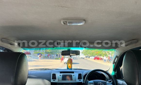 Comprar Usado Toyota Hilux Branco Carro em Maputo em Maputo Comprar Usado Toyota Hilux Branco Carro em Maputo em Maputo