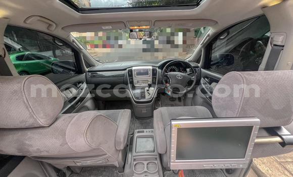 Buy Used Toyota Alphard Silver Car in Maputo in Maputo Buy Used Toyota Alphard Silver Car in Maputo in Maputo