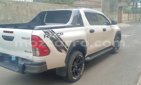 Buy New Toyota Hilux White Car in Maputo in Maputo Buy New Toyota Hilux White Car in Maputo in Maputo