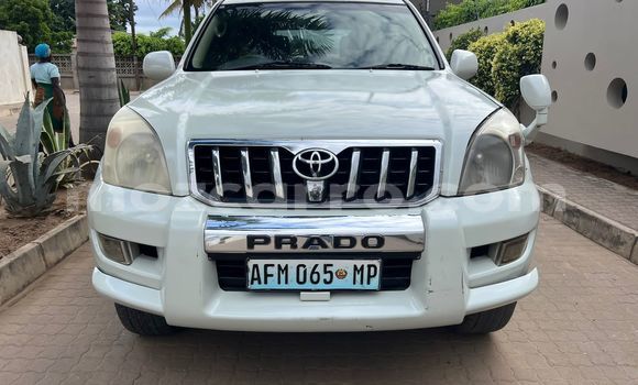 Nunua Ilio tumika Toyota Land Cruiser Prado Nyeupe Gari ndani ya Maputo nchini Maputo Nunua Ilio tumika Toyota Land Cruiser Prado Nyeupe Gari ndani ya Maputo nchini Maputo