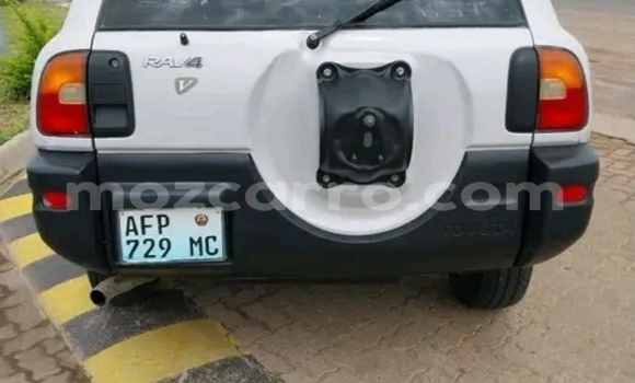 Comprar Usado Toyota RAV4 Branco Carro em Maputo em Maputo Comprar Usado Toyota RAV4 Branco Carro em Maputo em Maputo