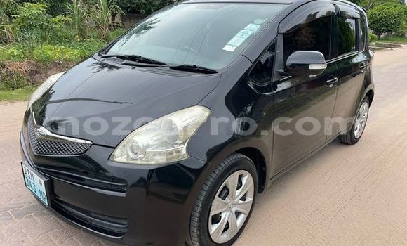 Nunua Ilio tumika Toyota Ractis Nyeusi Gari ndani ya Nzuri vista nchini Maputo