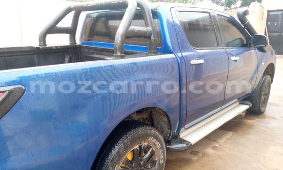 Comprar Usado Mazda BT-50 Azul Carro em Boane em Maputo Comprar Usado Mazda BT-50 Azul Carro em Boane em Maputo