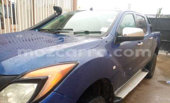 Comprar Usado Mazda BT-50 Azul Carro em Boane em Maputo Comprar Usado Mazda BT-50 Azul Carro em Boane em Maputo