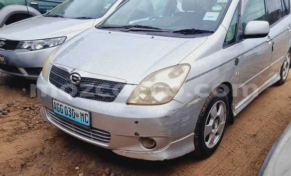 Comprar Usado Toyota Spacio Preto Carro em Búzi em Sofala