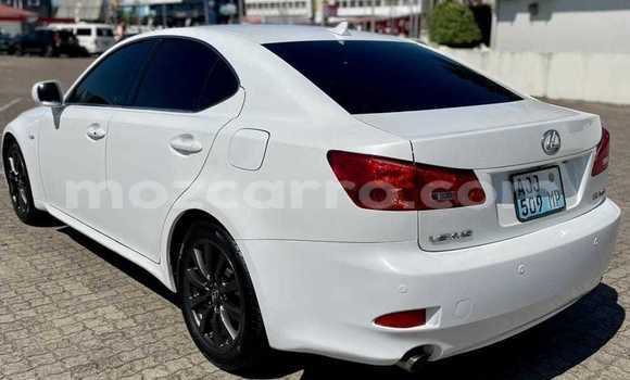Comprar Usado Lexus IS Branco Carro em Beira em Sofala Comprar Usado Lexus IS Branco Carro em Beira em Sofala